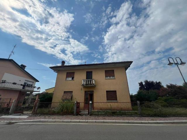 Villa Indipendente in vendita a Dolegna Del Collio, Friuli-Venezia Giulia