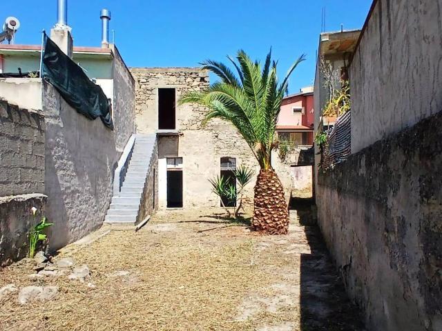 Villa Indipendente in vendita a Dolianova, Sardigna/Sardegna