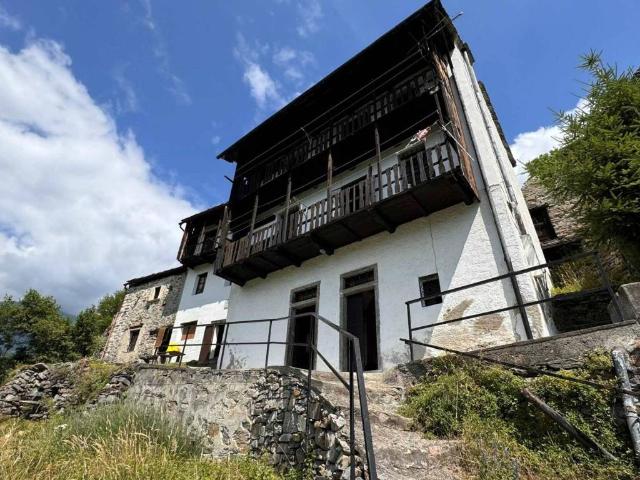 Villa Indipendente in vendita a Monteossolano, Piemonte
