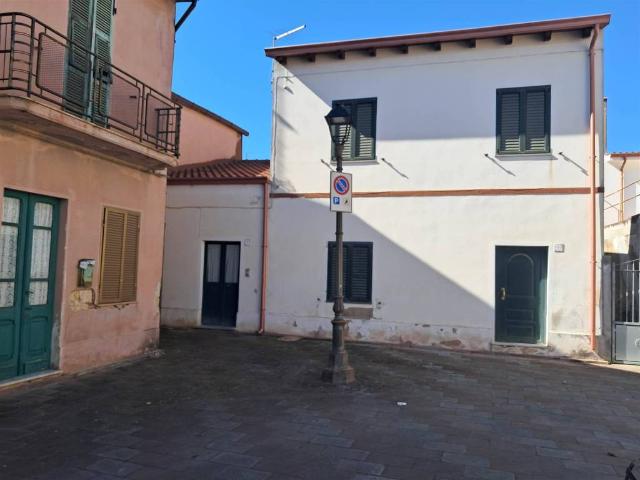 Villa Indipendente in vendita a Domusnovas, Sardigna/Sardegna
