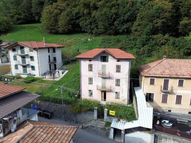 Villa Indipendente in vendita a Vanzonico, Stazzona
