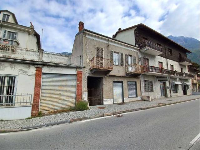 Villa Indipendente in vendita a Donnas, Aosta