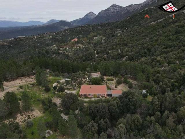 Villa Indipendente in vendita a Dorgali, Sardigna/Sardegna