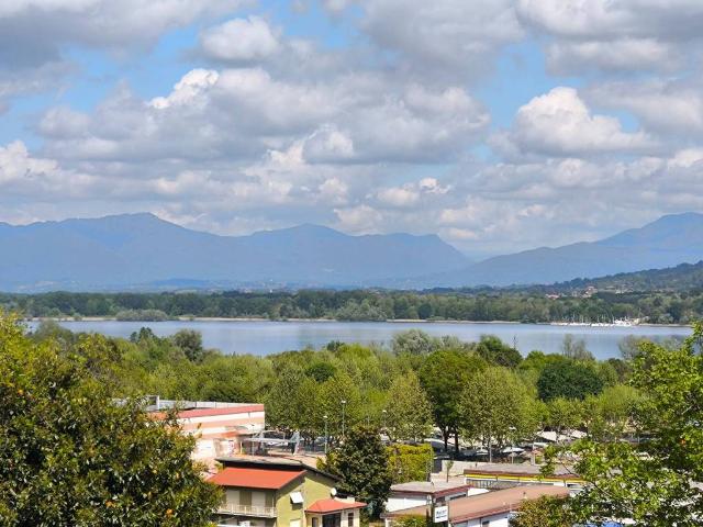 Villa Indipendente in vendita a Piemonte, Novara
