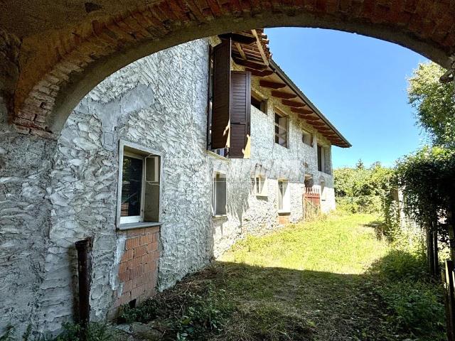 Villa Indipendente in vendita a Piemonte, Biella