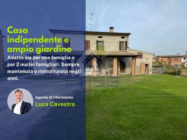 Villa Indipendente in vendita a Viadana, Lombardia