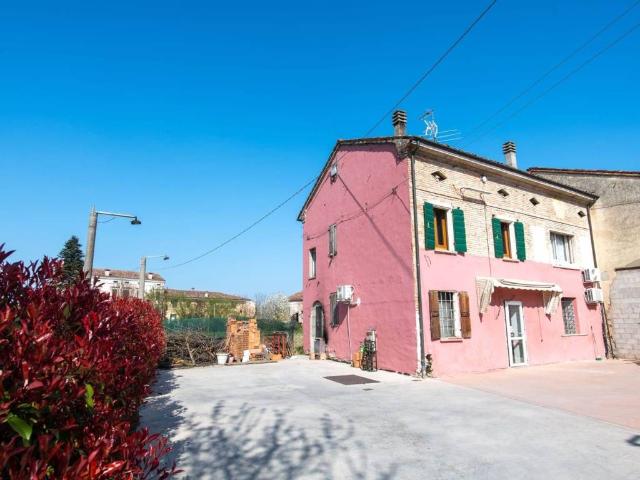 Villa Indipendente in vendita a Dosolo, Lombardia