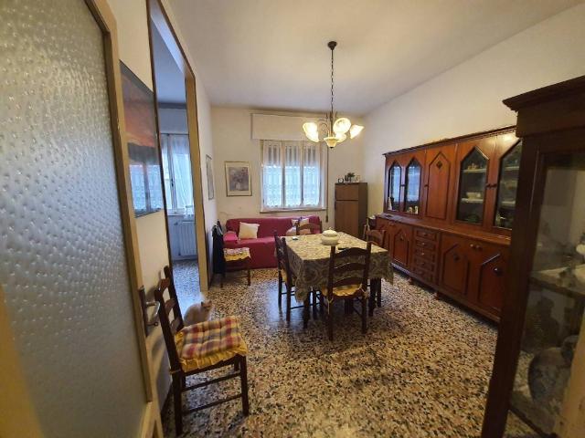 Villa Indipendente in vendita a Dosolo, Lombardia