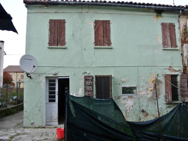 Villa Indipendente in vendita a Dosolo, Lombardia