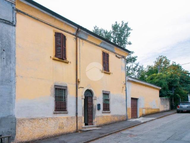 Villa Indipendente in vendita a Unione di Comuni della Romagna Forlivese, Dovadola
