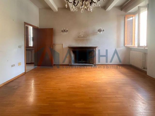 Villa Indipendente in vendita a Unione di Comuni della Romagna Forlivese, Dovadola