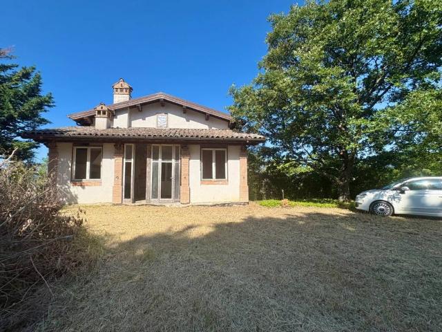Villa Indipendente in vendita a Unione di Comuni della Romagna Forlivese, Predappio