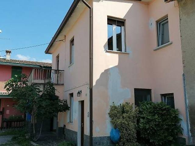 Villa Indipendente in vendita a Dovera, Lombardia