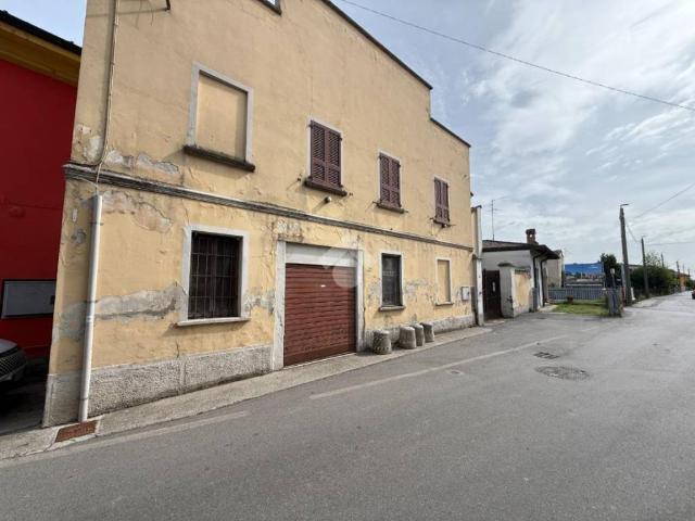 Villa Indipendente in vendita a Roncadello, Dovera