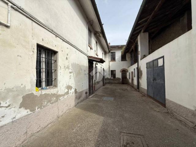 Villa Indipendente in vendita a Roncadello, Dovera