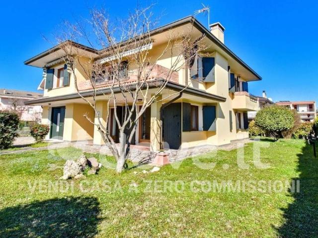 Villa Indipendente in vendita a Carrara San Giorgio, Veneto