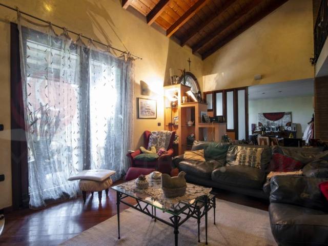 Villa Indipendente in vendita a Carrara San Giorgio, Veneto