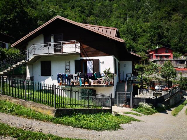 Villa Indipendente in vendita a Comunità montana della valle Camonica, Edolo