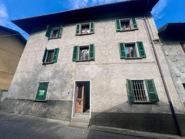 Villa Indipendente in vendita a Comunità montana della valle Camonica, Edolo