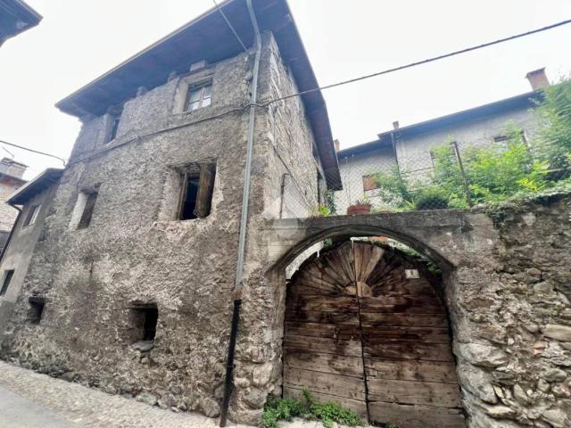Villa Indipendente in vendita a Comunità montana della valle Camonica, Edolo