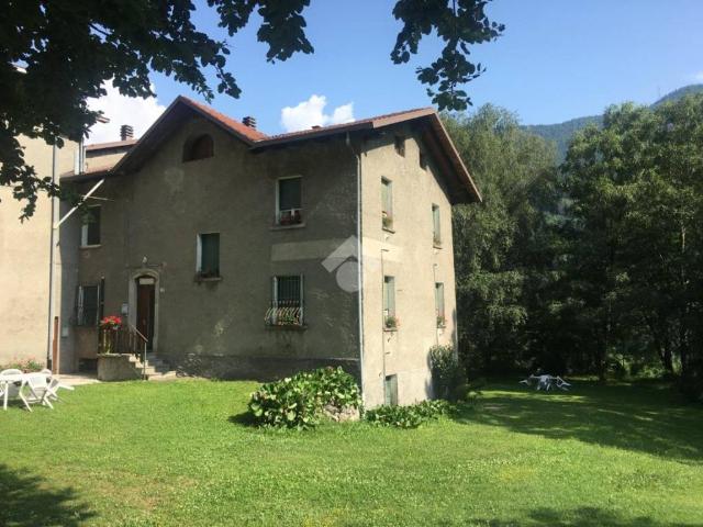 Villa Indipendente in vendita a Comunità montana della valle Camonica, Edolo