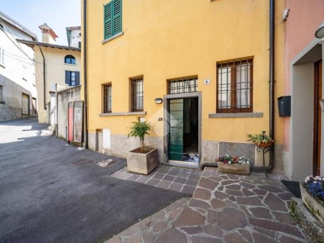 Villa Indipendente in vendita a Ello, Lombardia