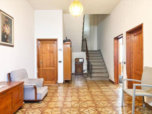 Villa Indipendente in vendita a Pozzale, Empoli