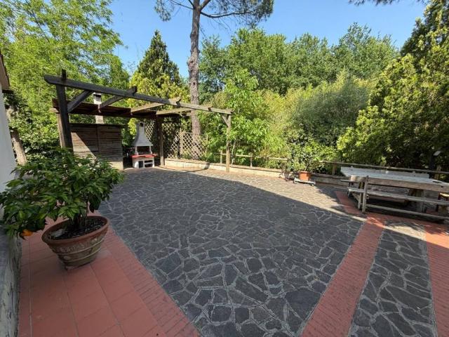 Villa Indipendente in vendita a Unione dei Comuni Circondario dell'Empolese Valdelsa, Empoli
