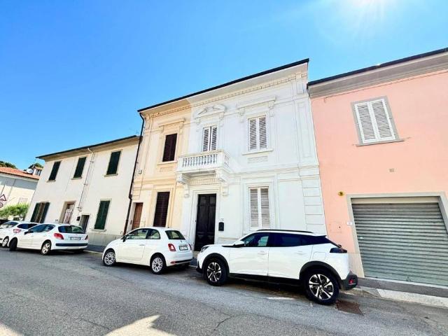 Villa Indipendente in vendita a Pontorme, Empoli