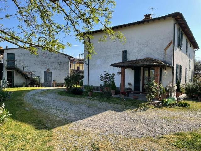 Villa Indipendente in vendita a Unione dei Comuni Circondario dell'Empolese Valdelsa, Empoli