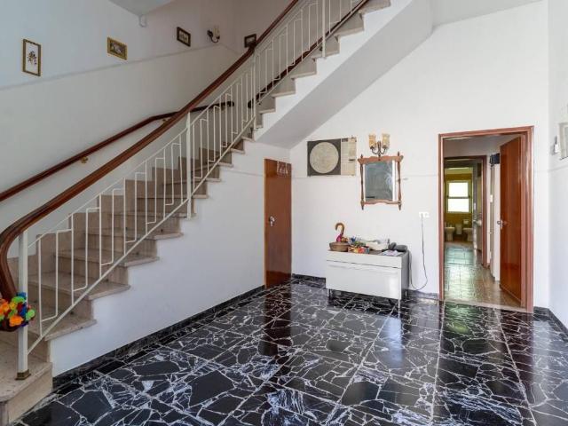 Villa Indipendente in vendita a Unione dei Comuni Circondario dell'Empolese Valdelsa, Empoli