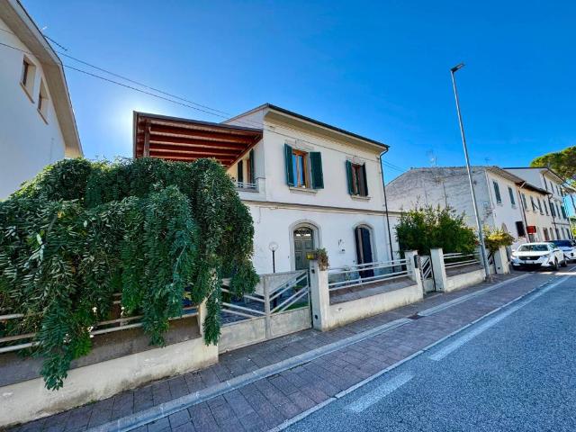 Villa Indipendente in vendita a Unione dei Comuni Circondario dell'Empolese Valdelsa, Empoli