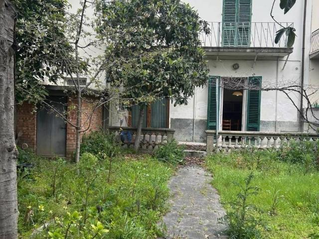 Villa Indipendente in vendita a Unione dei Comuni Circondario dell'Empolese Valdelsa, Empoli