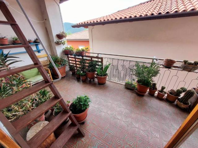 Villa Indipendente in vendita a Rova, Endine Gaiano