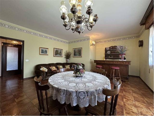 Villa Indipendente in vendita a Eraclea, Veneto