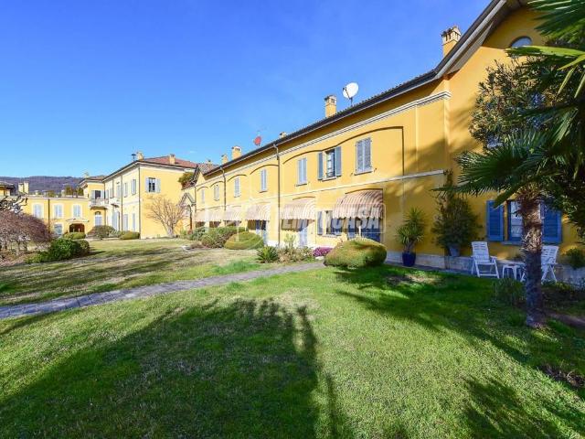 Villa Indipendente in vendita a Cassina Mariaga, Erba