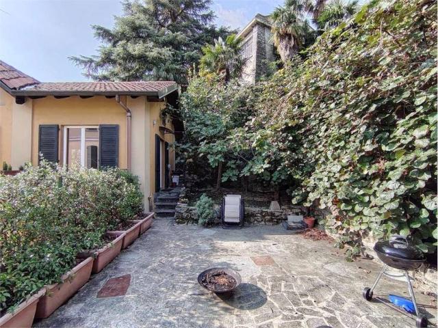 Villa Indipendente in vendita a Mevate, Erba
