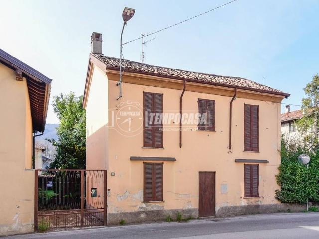 Villa Indipendente in vendita a Parravicino, Erba