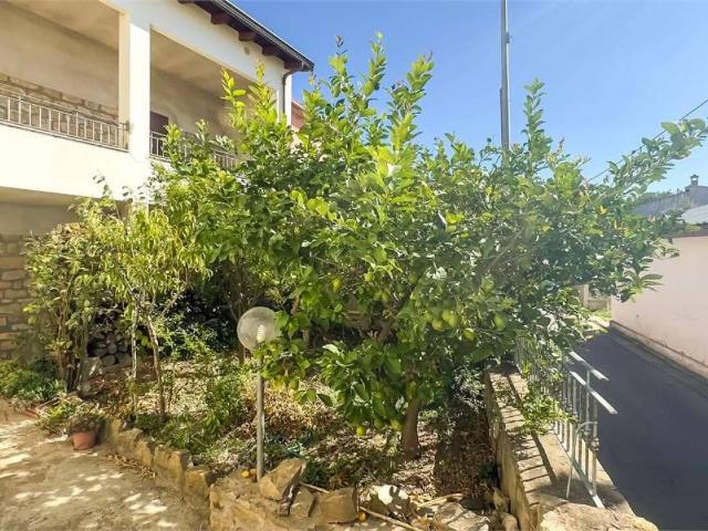 Villa Indipendente in vendita a Escolca, Sardigna/Sardegna
