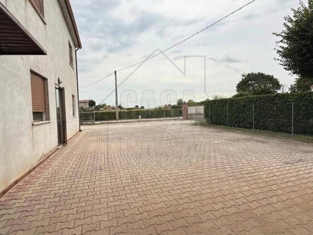 Villa Indipendente in vendita a Deserto, Este
