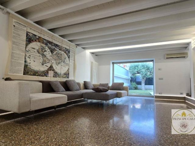 Villa Indipendente in vendita a Este, Veneto