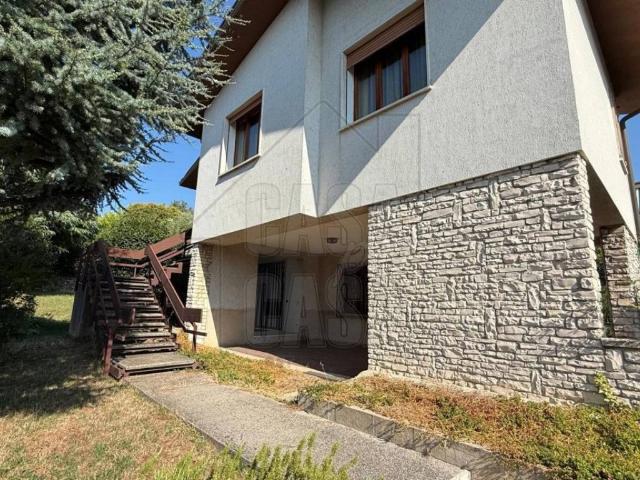 Villa Indipendente in vendita a Este, Veneto