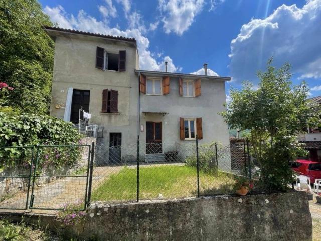 Villa Indipendente in vendita a Piemonte, Alessandria