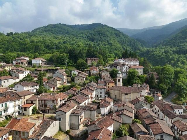 Villa Indipendente in vendita a Piemonte, Alessandria