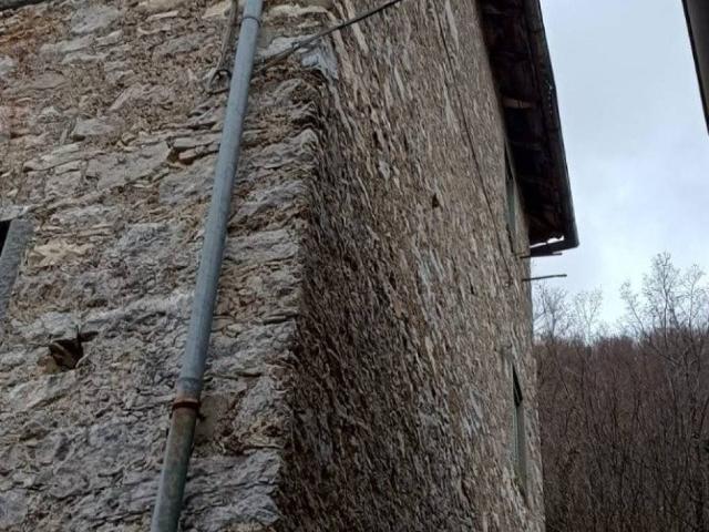 Villa Indipendente in vendita a Unione Comuni Garfagnana, Vallico Di Sopra