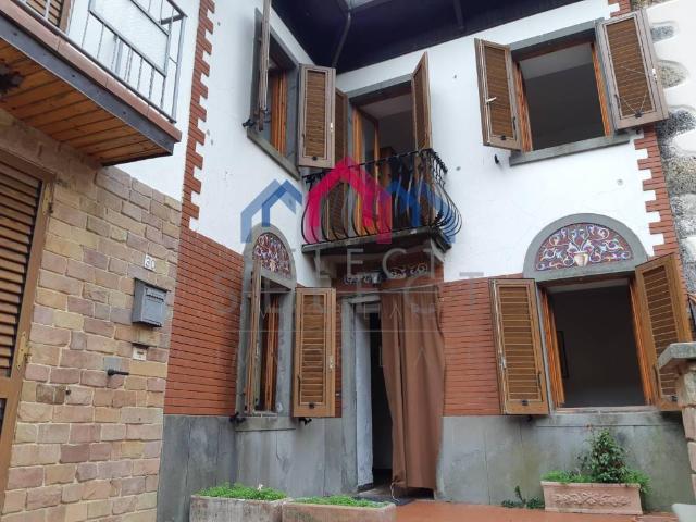 Villa Indipendente in vendita a Unione Comuni Garfagnana, Vergemoli