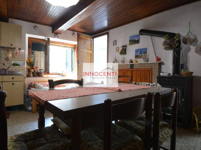 Villa Indipendente in vendita a Fornovolasco, Fabbriche di Vergemoli