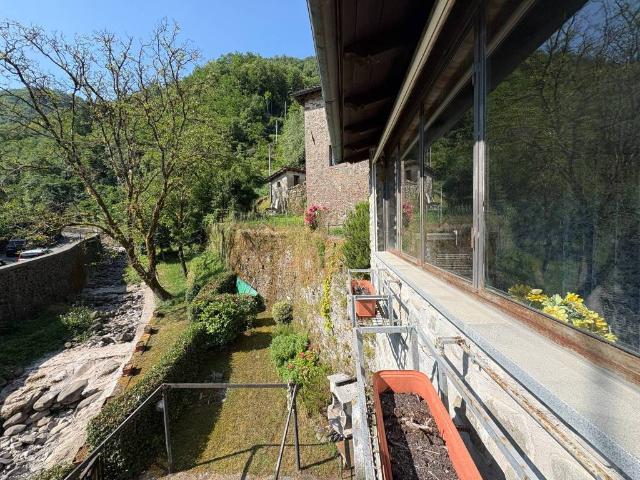 Villa Indipendente in vendita a Unione Comuni Garfagnana, Fabbriche Di Vallico