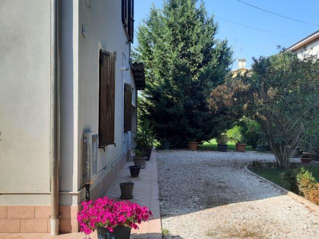 Villa Indipendente in vendita a Pianura Reggiana, Re