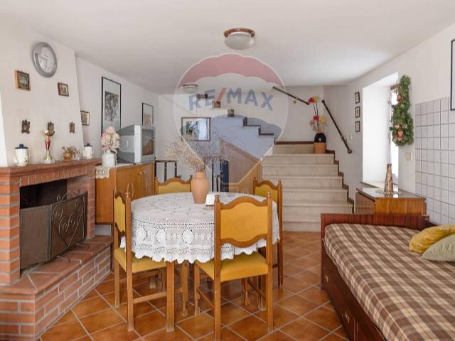 Villa Indipendente in vendita a Marche, Ancona